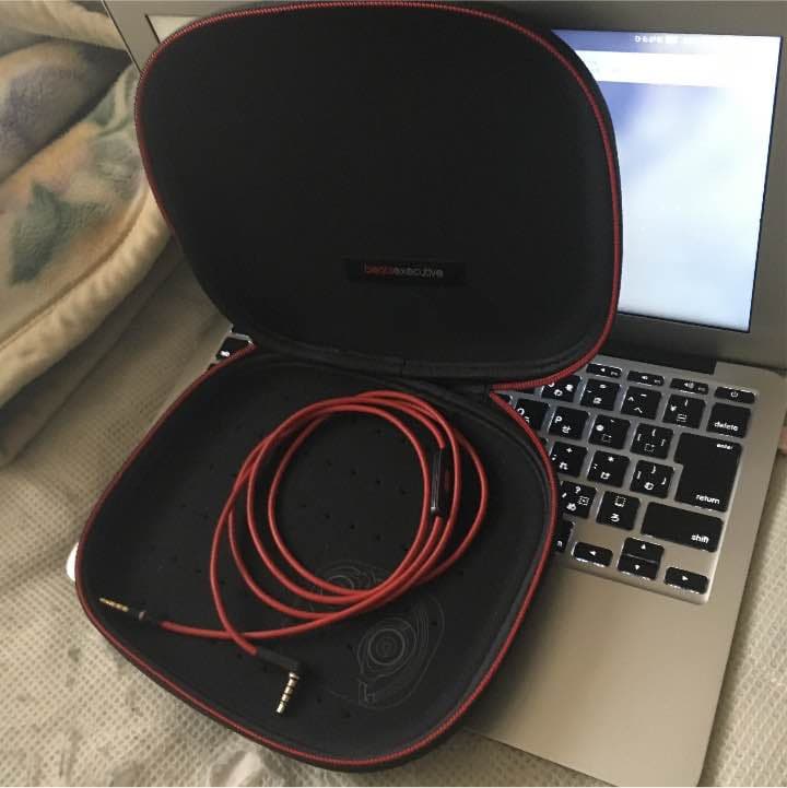 ヘッドホン Beats executive（シルバー）