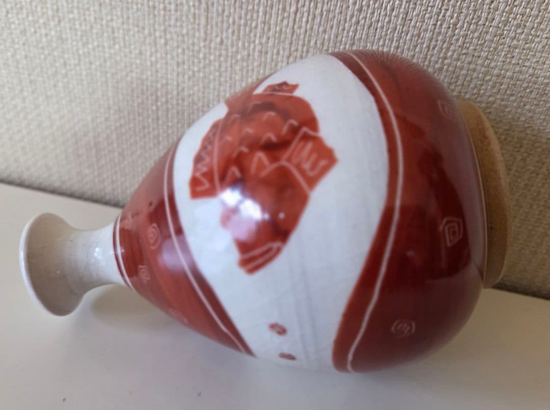 渡辺真樹　花入　魚　　 八戸焼窯元二代目