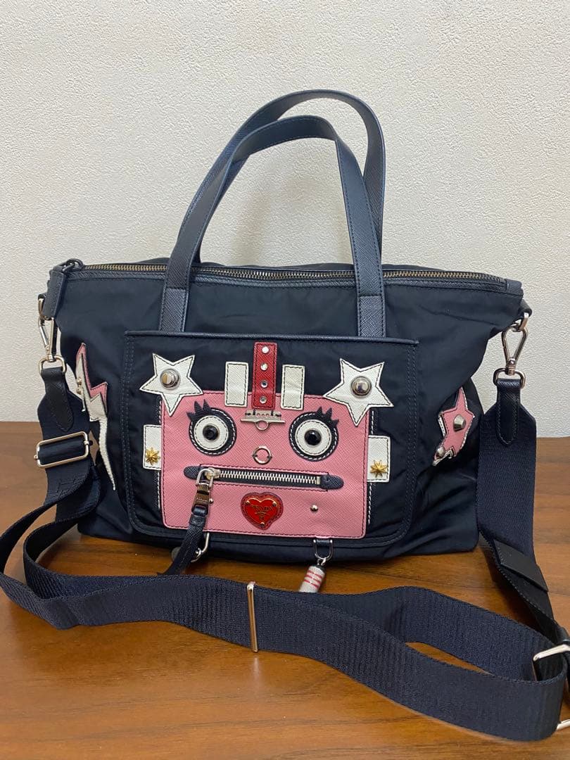 プラダ トートバッグ 2way サフィアーノ　ナイロン 黒