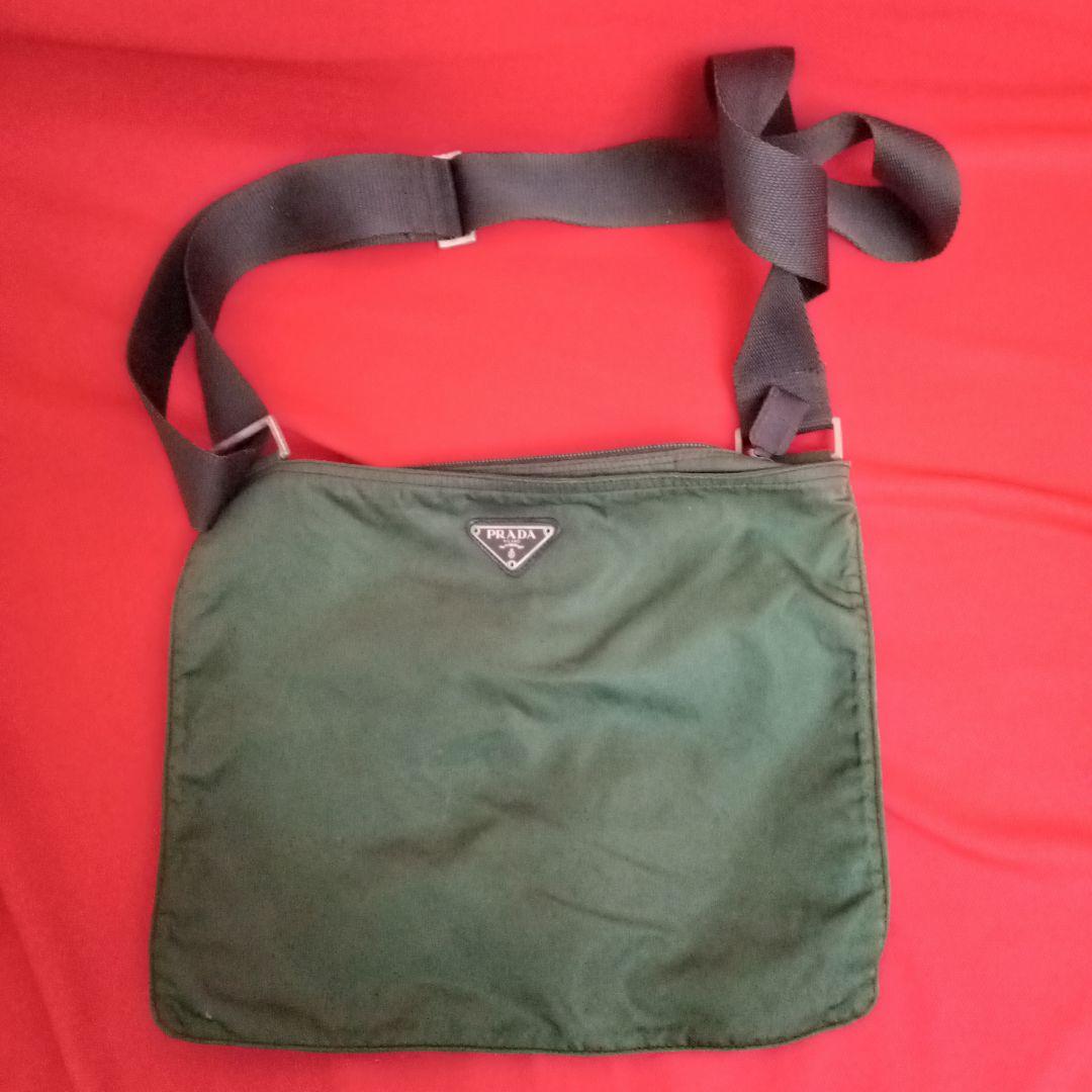 【GREENLAND】PRADA　プラダ　ショルダーバッグ　モスグリーン