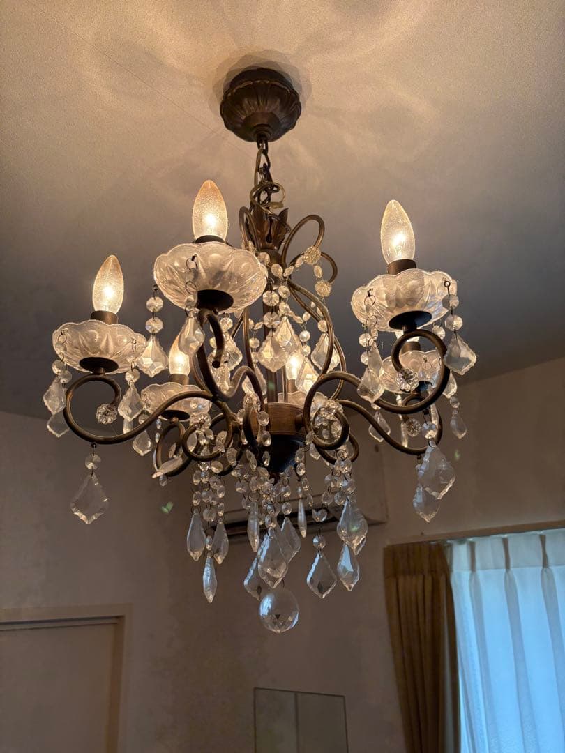 シャンデリア クリスタル アンティーク6灯 フラワー型お値下げしました。