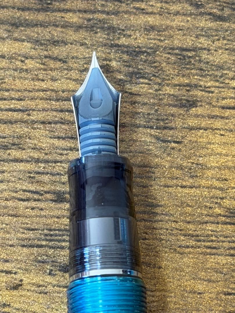 試筆のみ　ターコイズグリーン　透明軸　14金　パイロット　万年筆　細字