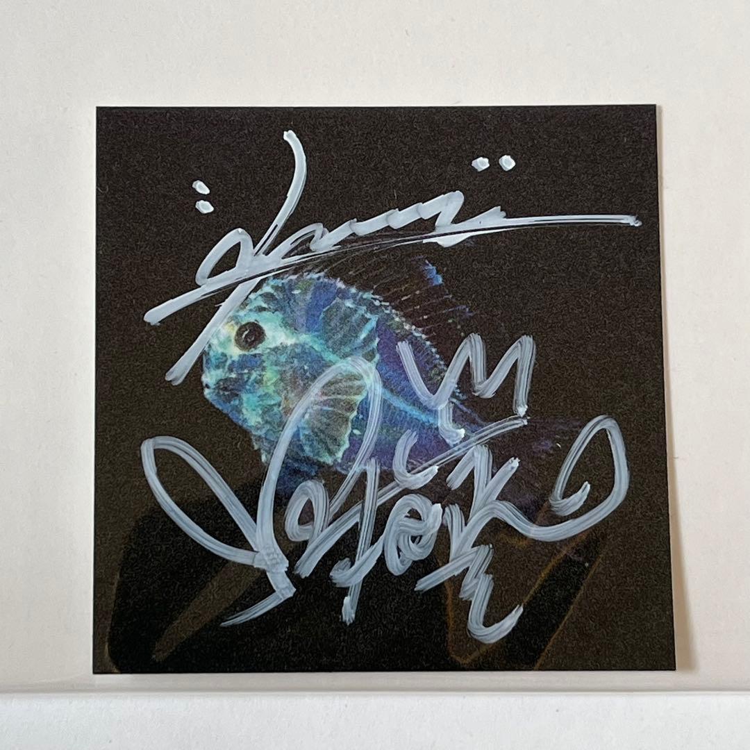 CreepyNuts ステッカー