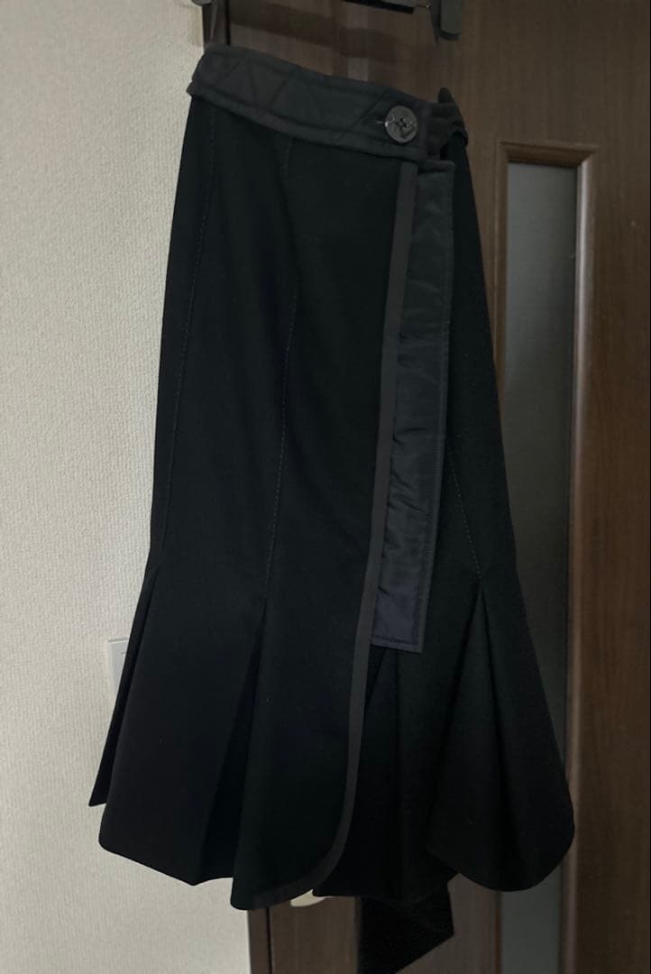 【美品】早い者勝ちsacai ブラックスカート　サイズ3