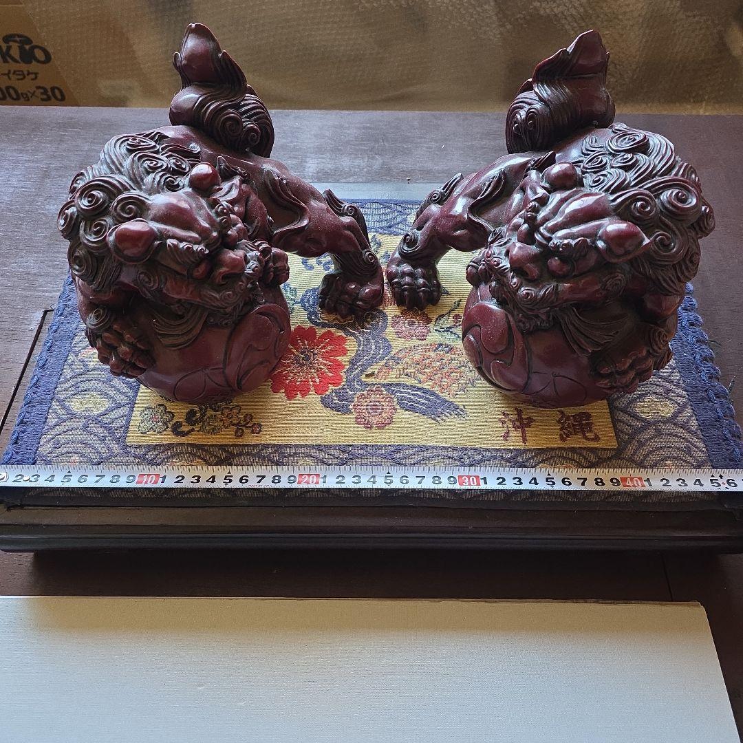 沖縄玉乗りつがいシーサー 獅子像 ダークレッド