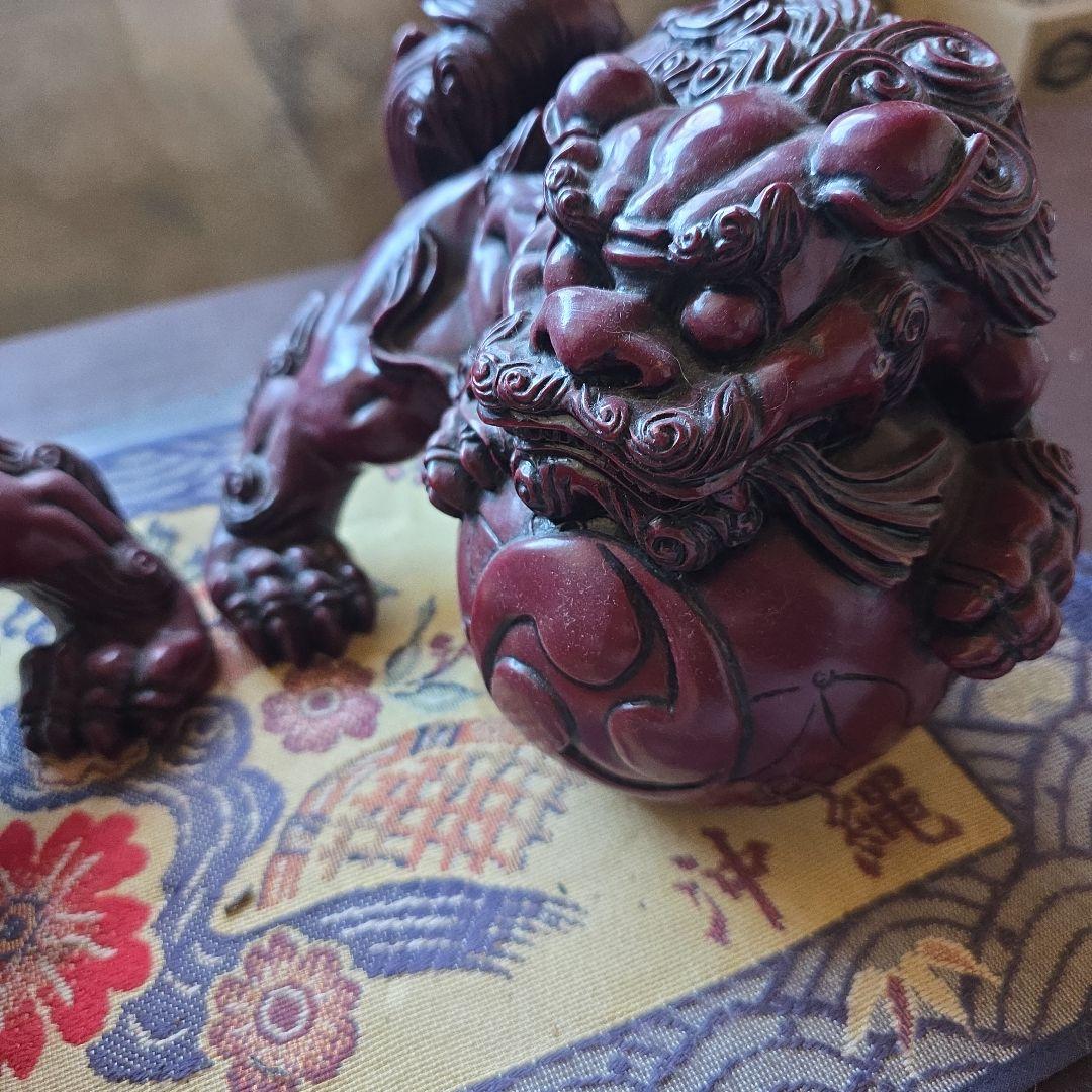 沖縄玉乗りつがいシーサー 獅子像 ダークレッド