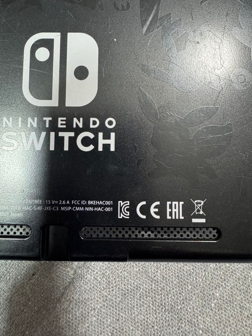 Nintendo Switch 本体 ピカチュー　イーブイ★ジャンク品