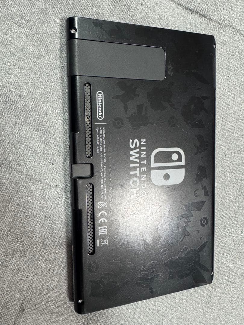 Nintendo Switch 本体 ピカチュー　イーブイ★ジャンク品