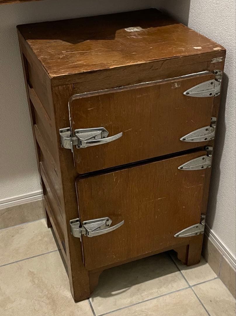 木製冷蔵庫 2ドア 金属内装　昭和レトロ アンティーク 氷冷蔵庫　日本冷機