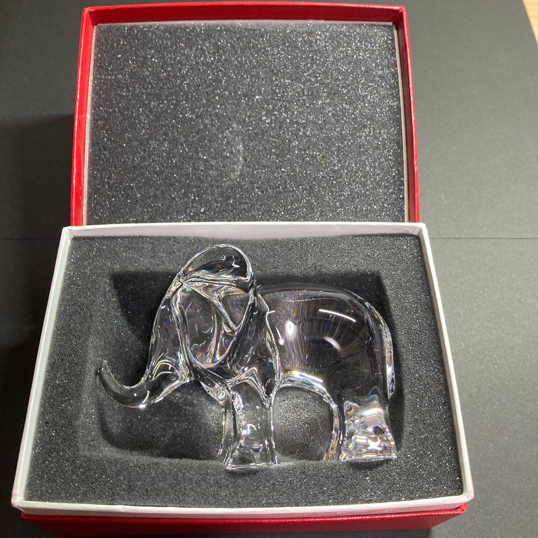 バカラ　象のオブジェ