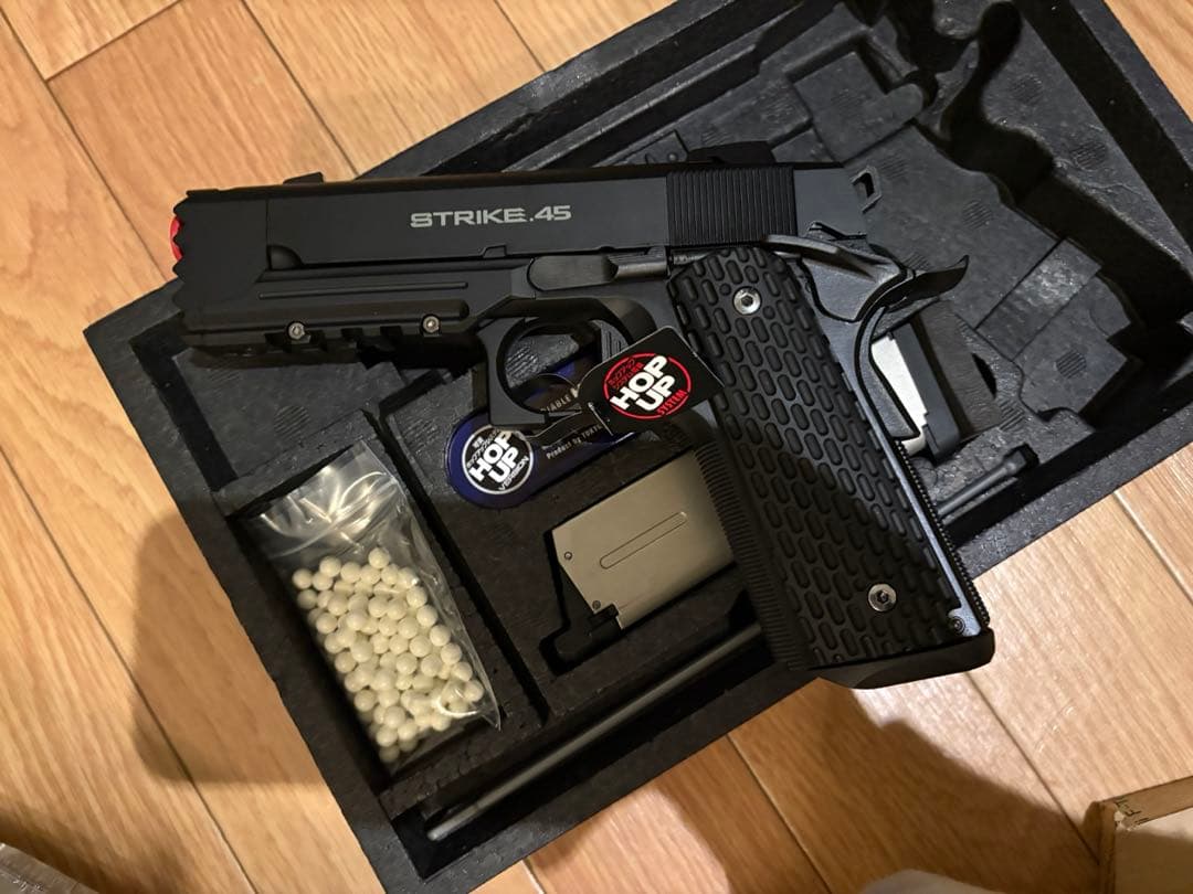 【期間限定ライト付属】ほぼ未使用東京マルイSTRIKE WARRIOR ガスガン