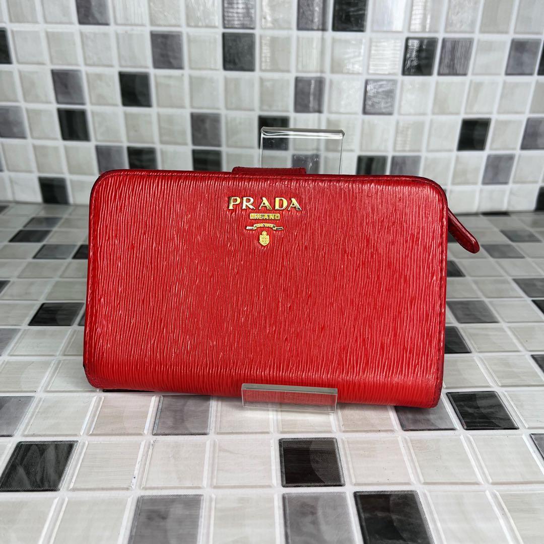 PRADA プラダ 二つ折り財布