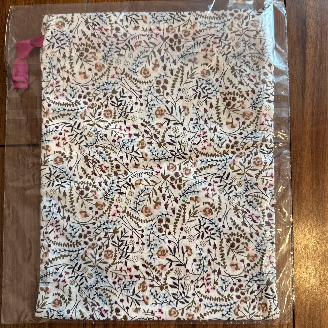 familiar VIP DAYポーチ　新品未使用