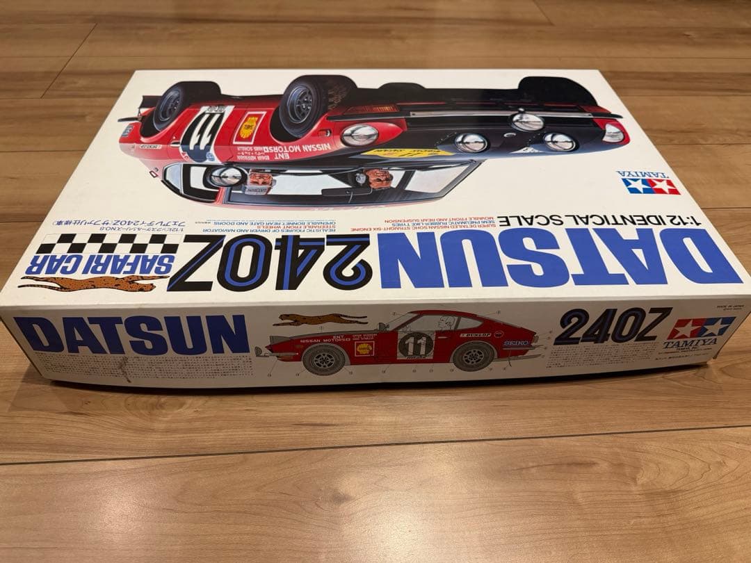 希少　1/12 タミヤ ダットサン 240Z サファリ仕様 日産 フェアレディZ
