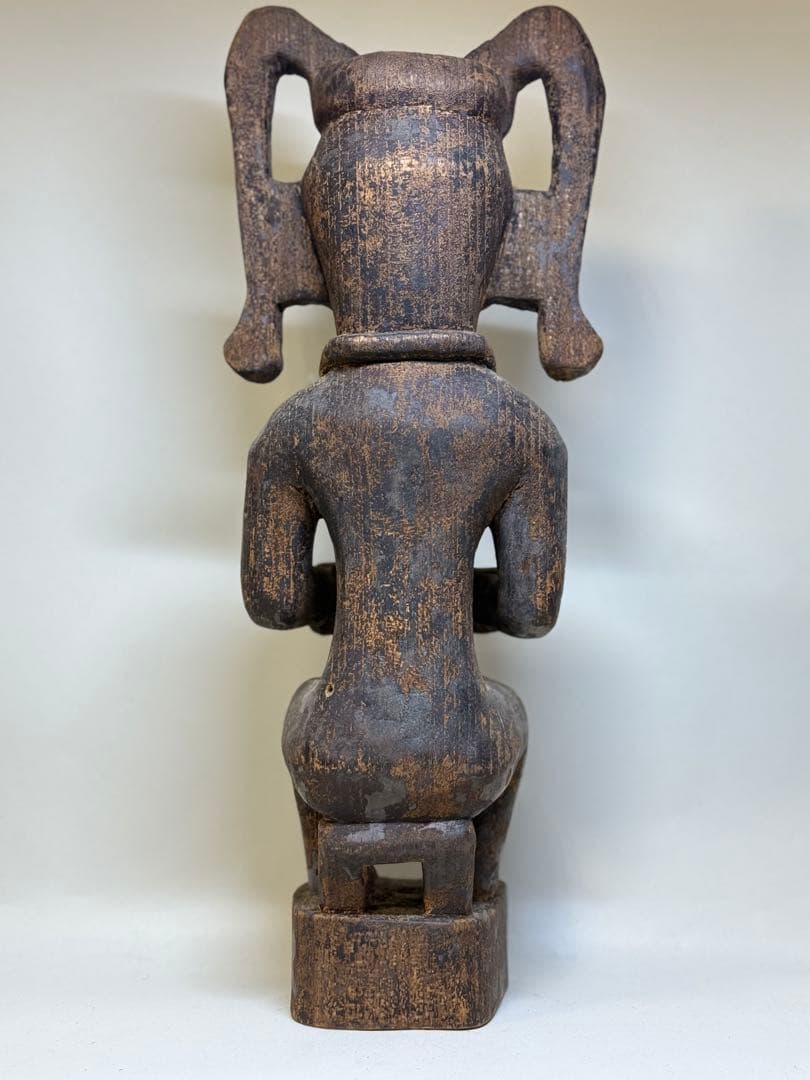 T 「アフリカン美術」ゴンゴ民主共和国 ルバ族 神聖な木彫像