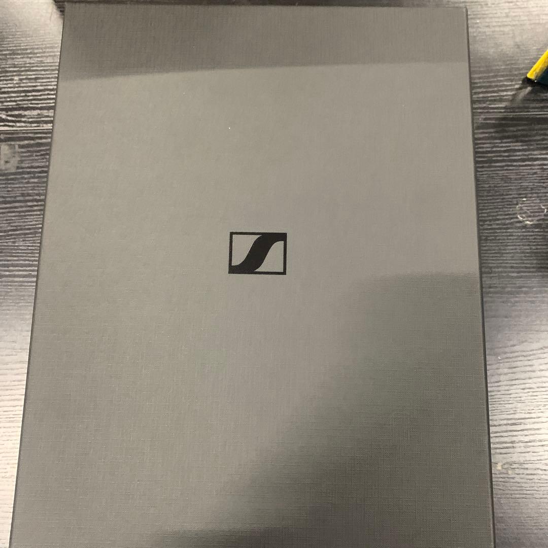 ゼンハイザー(Sennheiser) 密閉型 ヘッドホン HD 820