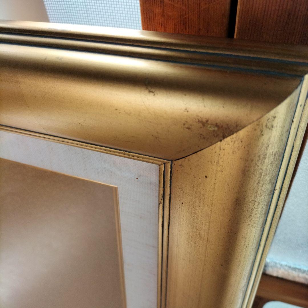 マットなゴールドの額縁　アンティーク雑貨