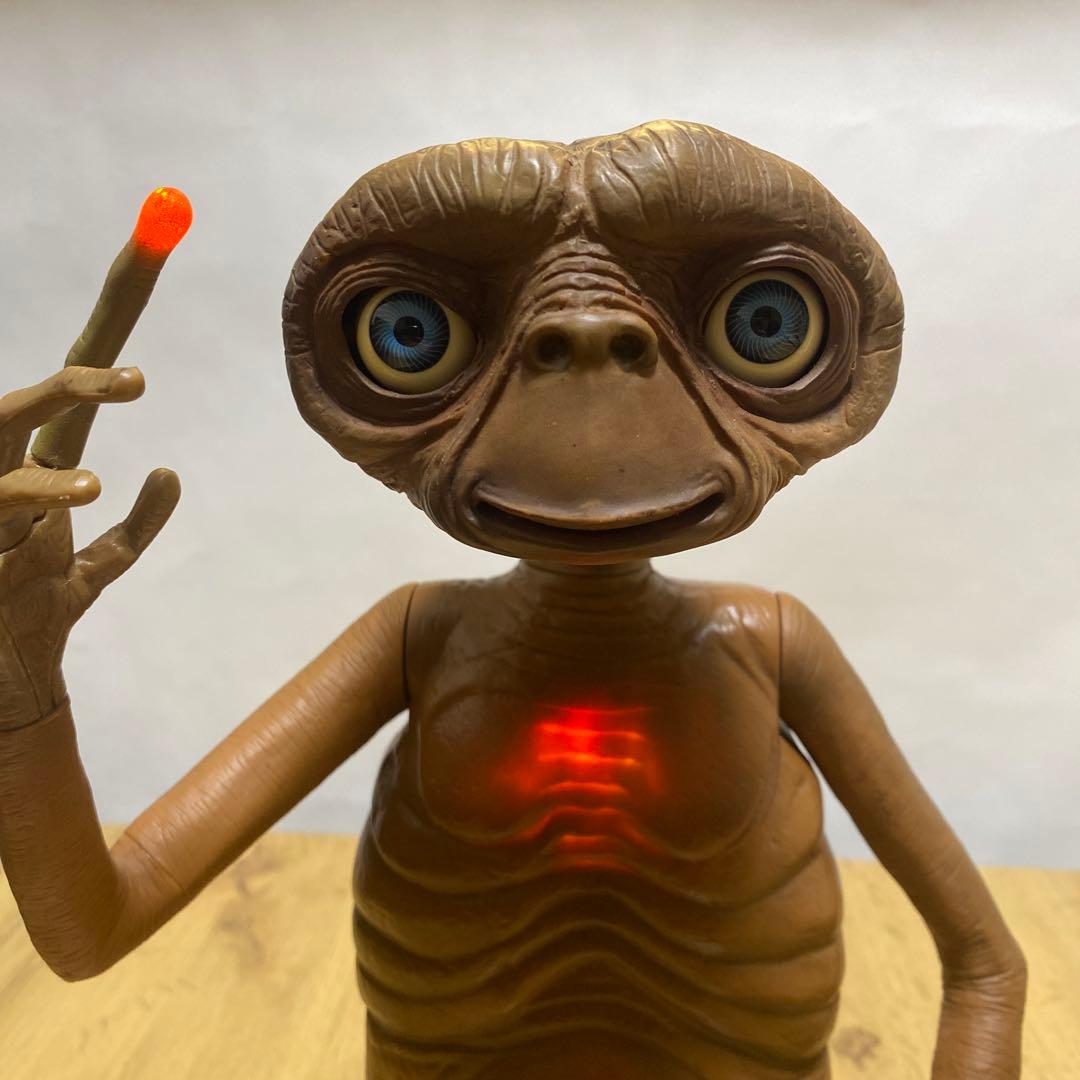 【喋る、動く、光る】ET トーキングフィギュア