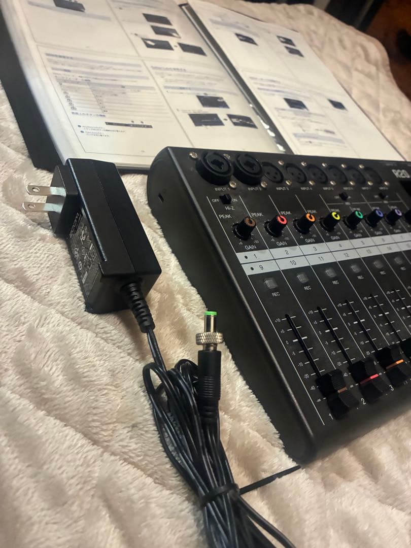 ZOOM R20 マルチトラックレコーダー