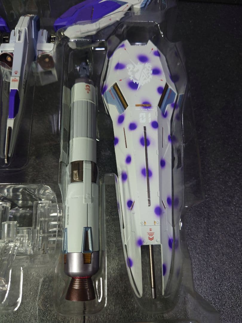 LBUILD　RX-93-v2　Hi-vガンダム