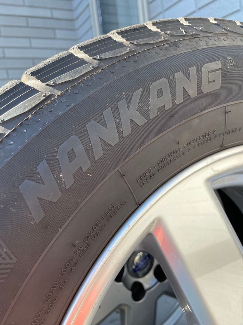 ボルボ ホイールとスダットレスタイヤ4本セット