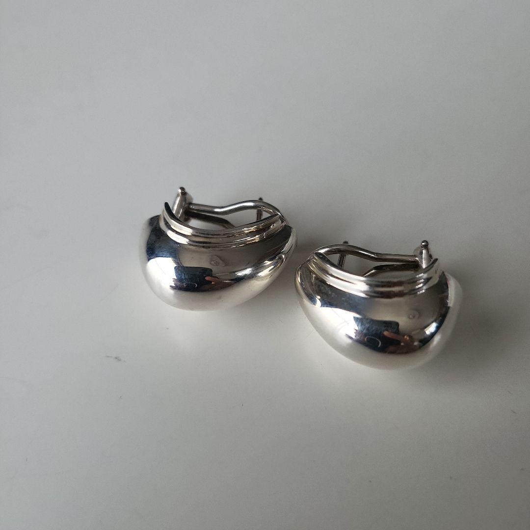 ティファニー　ボーン　ドーム型ピアス