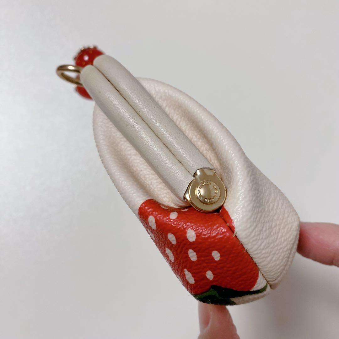 【新品未使用】COACHコーチ★財布★がま口★ノラキスロックケース★いちご