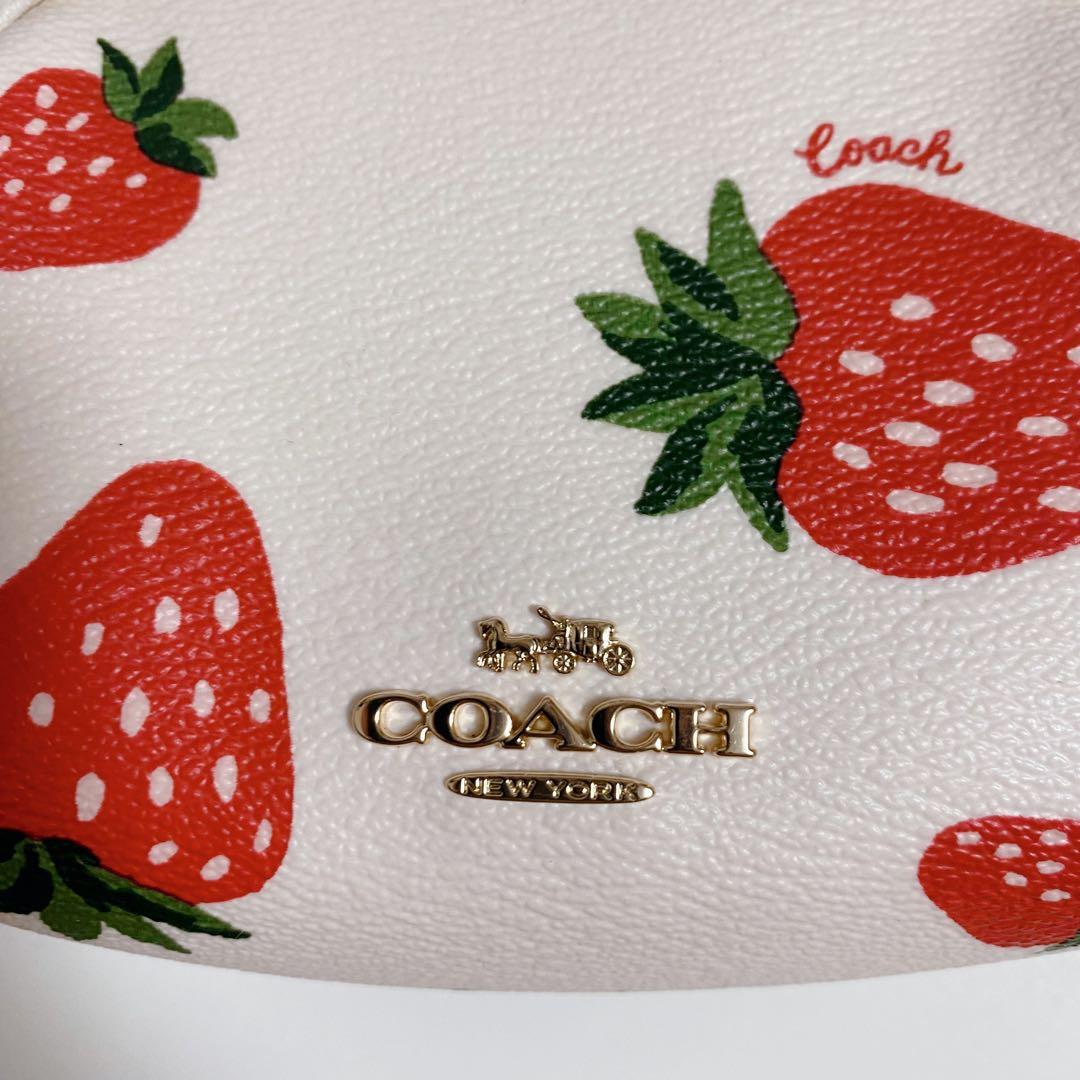 【新品未使用】COACHコーチ★財布★がま口★ノラキスロックケース★いちご