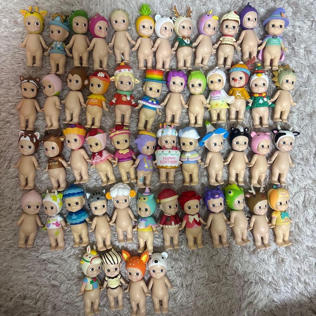 カラフルな人形セット 52点