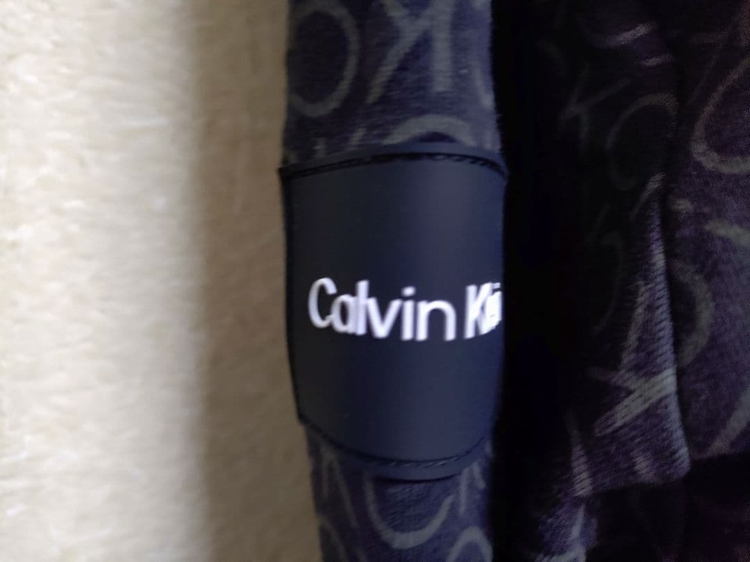   ダークグレー パーカー