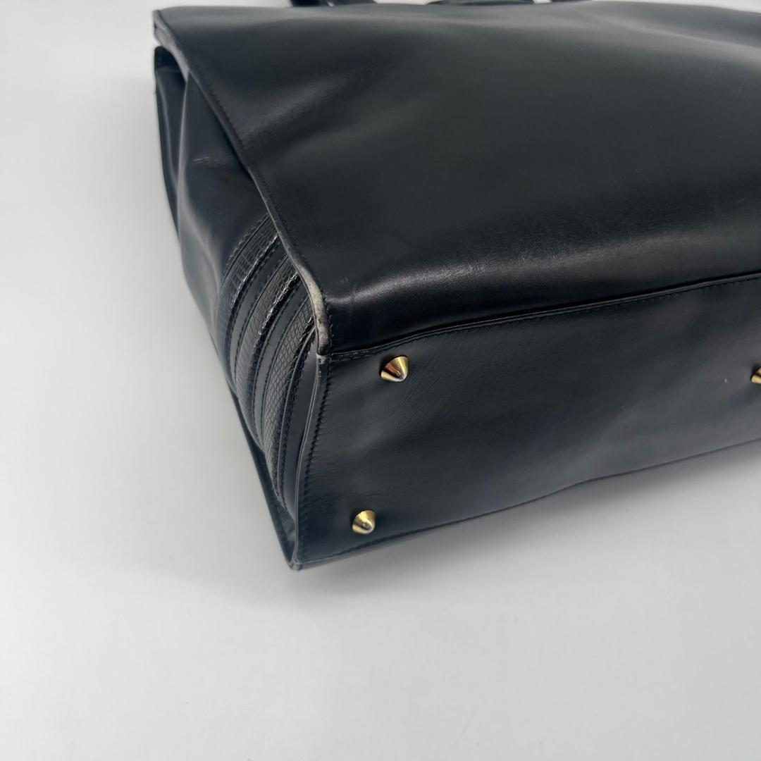 13971✨グッチ ハンドバッグ レザー フラップ 黒 ブラック