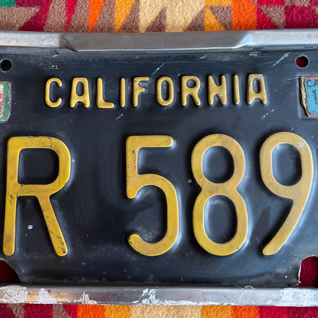 希少！OLD 黒カリフォルニア州ナンバープレート実物　アメリカアンティークUSA
