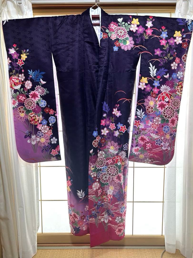【美品】華やかな紫色の振袖　1度使用　足袋（未使用）