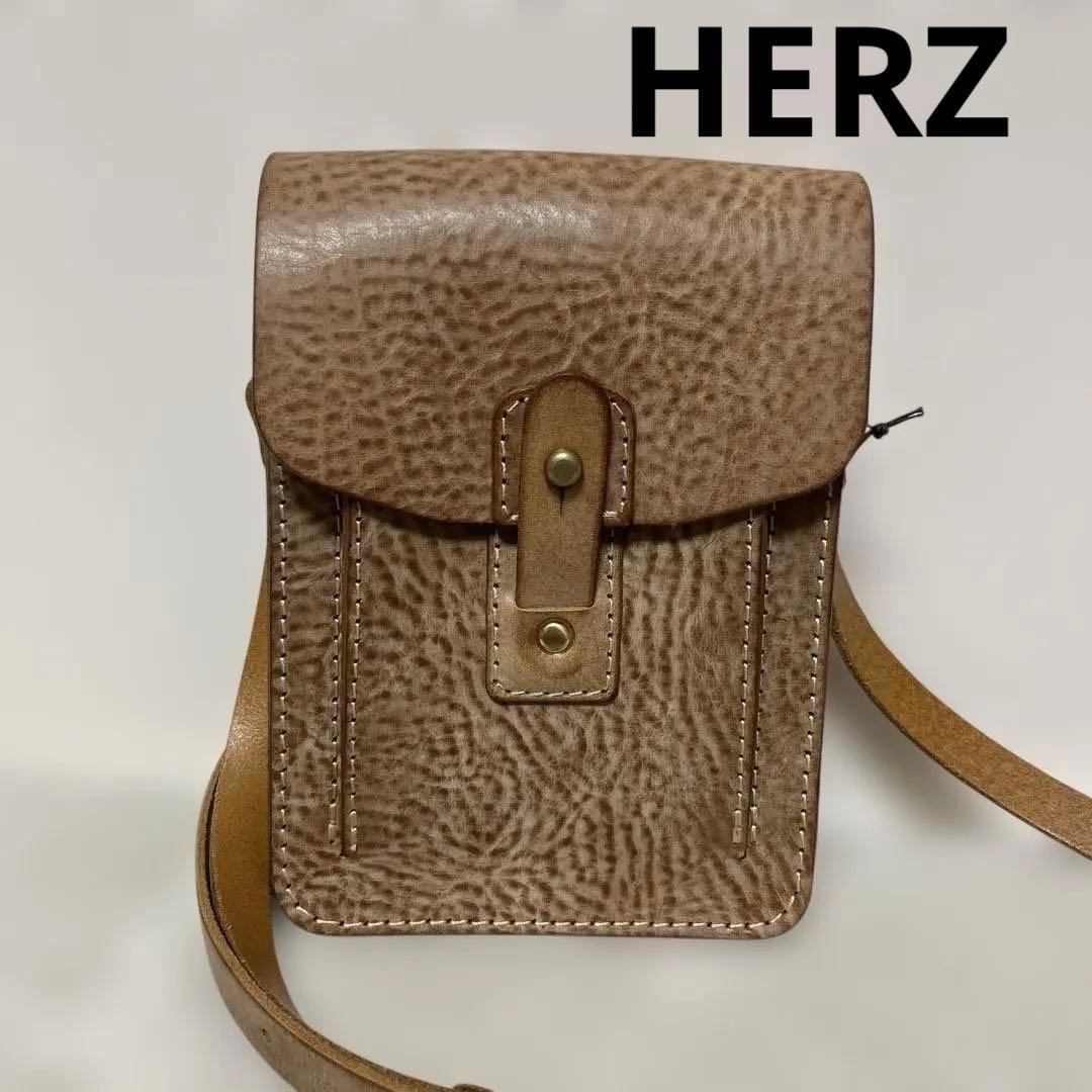 【極美品】HERZ ヘルツ　アラスカ　キャメル　お散歩ショルダーM 限定革