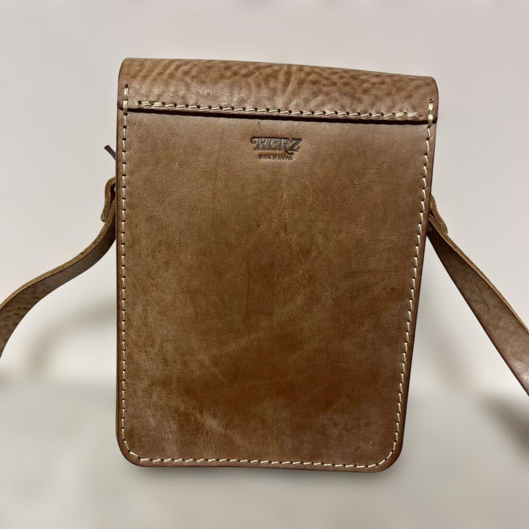 【極美品】HERZ ヘルツ　アラスカ　キャメル　お散歩ショルダーM 限定革