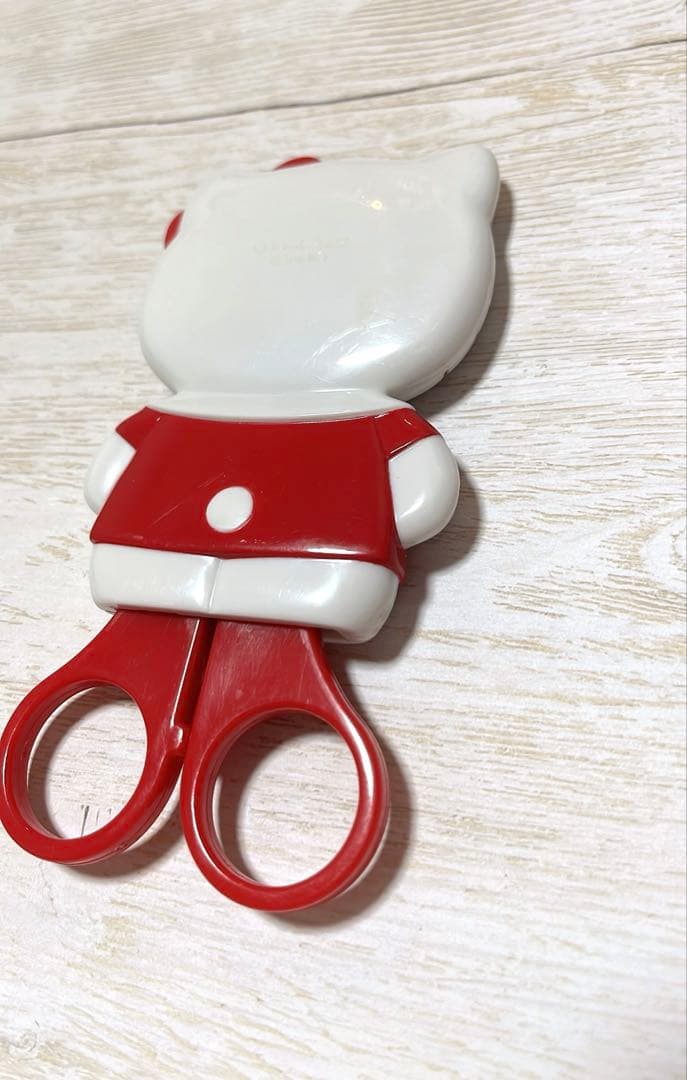 ハローキティ　フェイス型ハサミ　2002年