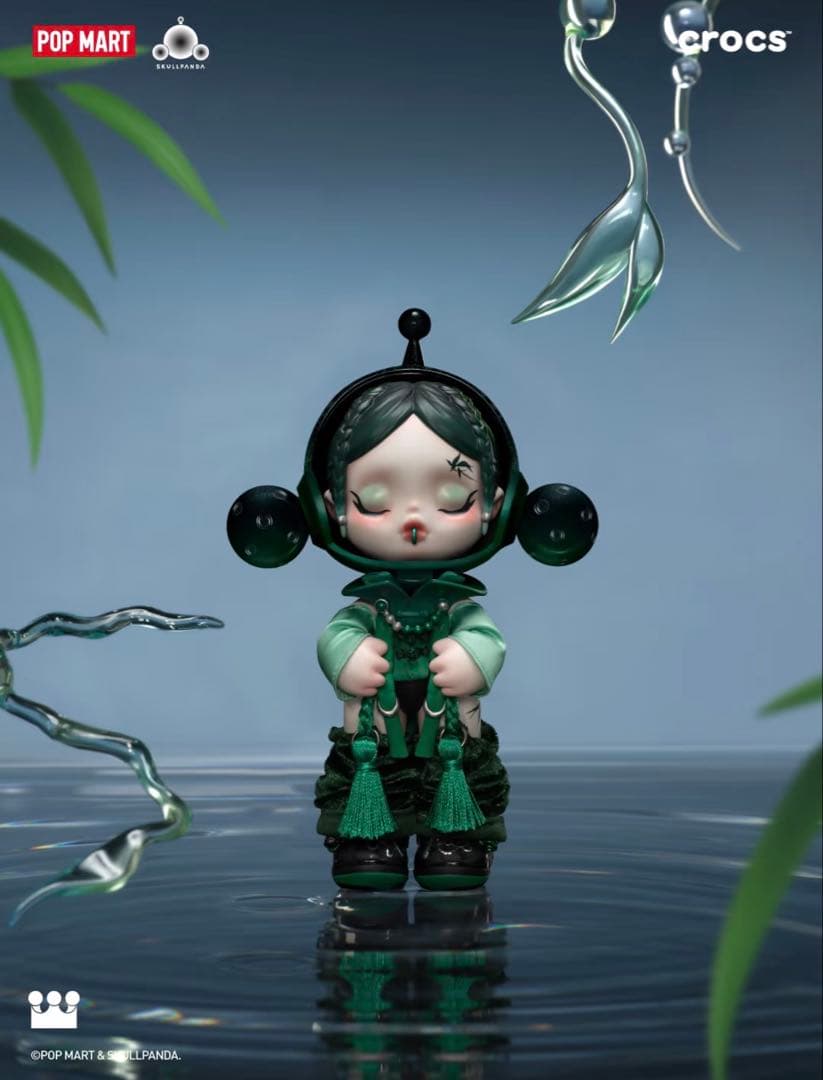 SKULLPANDA × CROCS OOTDフィギュア