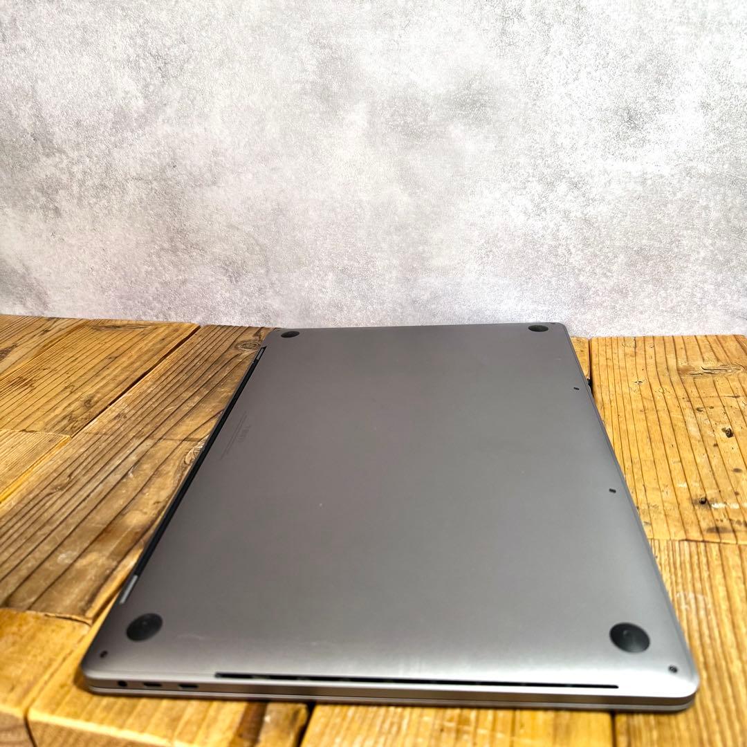 MacBookpro 2019 80% 16インチ 16GB i7 512GB
