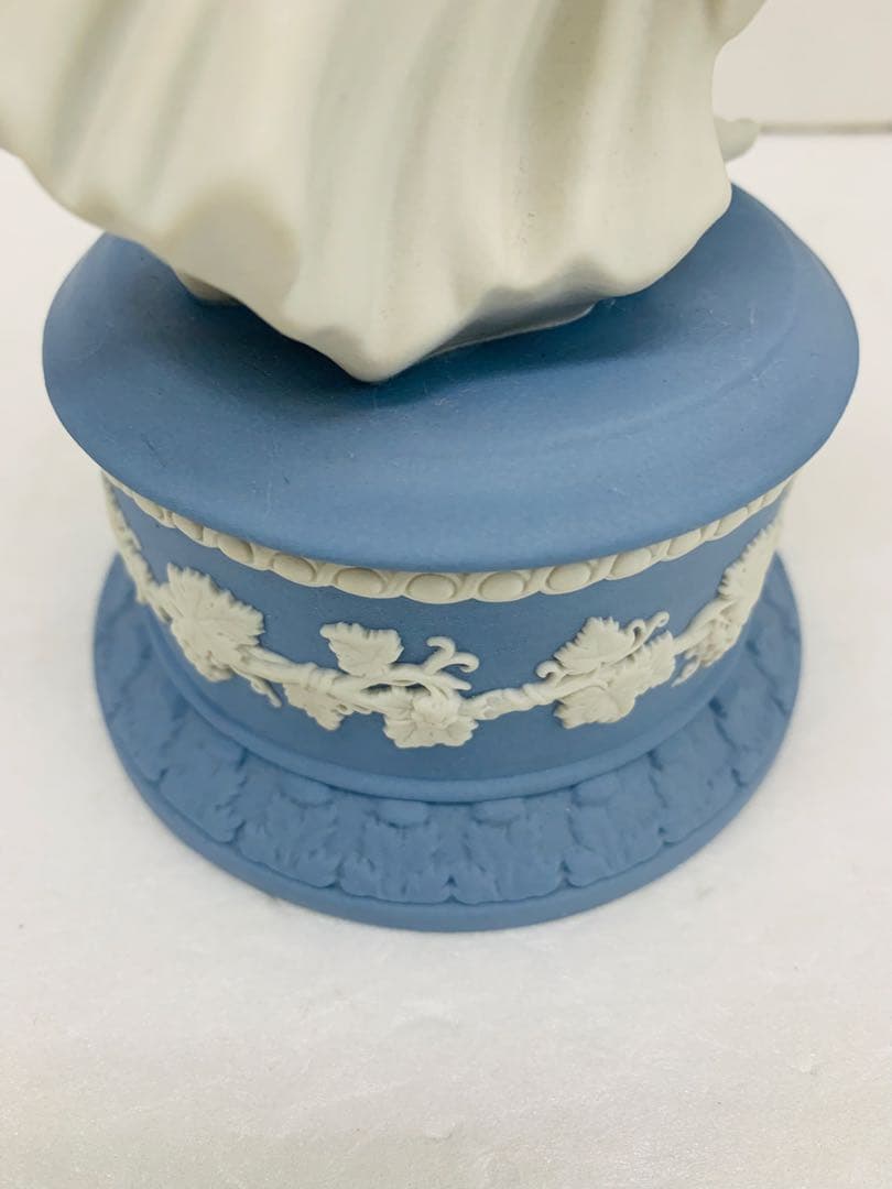 ウエッジウッド　ジャスパー　ダンシングアワー　陶器　置物　