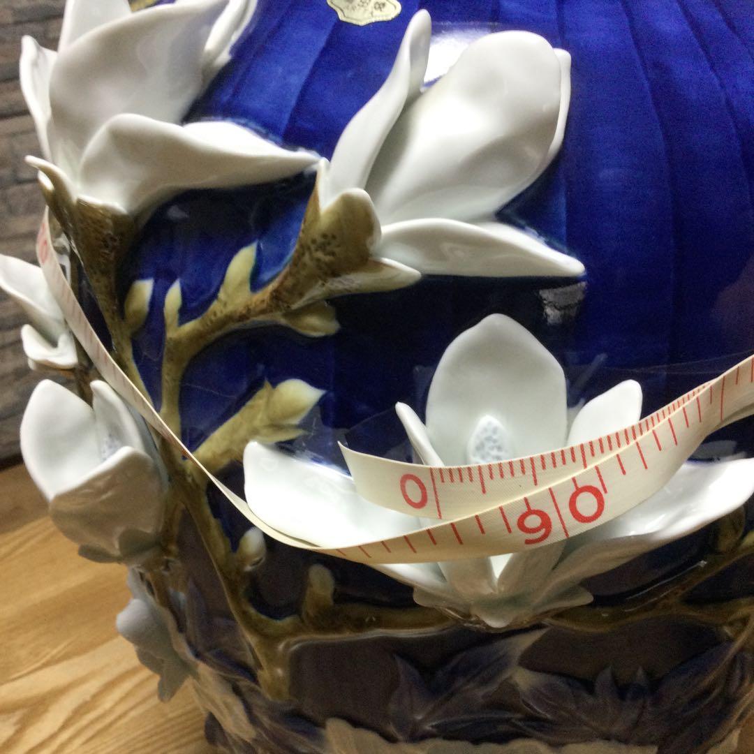 ☆値下げ！有田焼　花瓶　陶器　花　白　紺　ツルツル　豪華！緒方松右衛門？