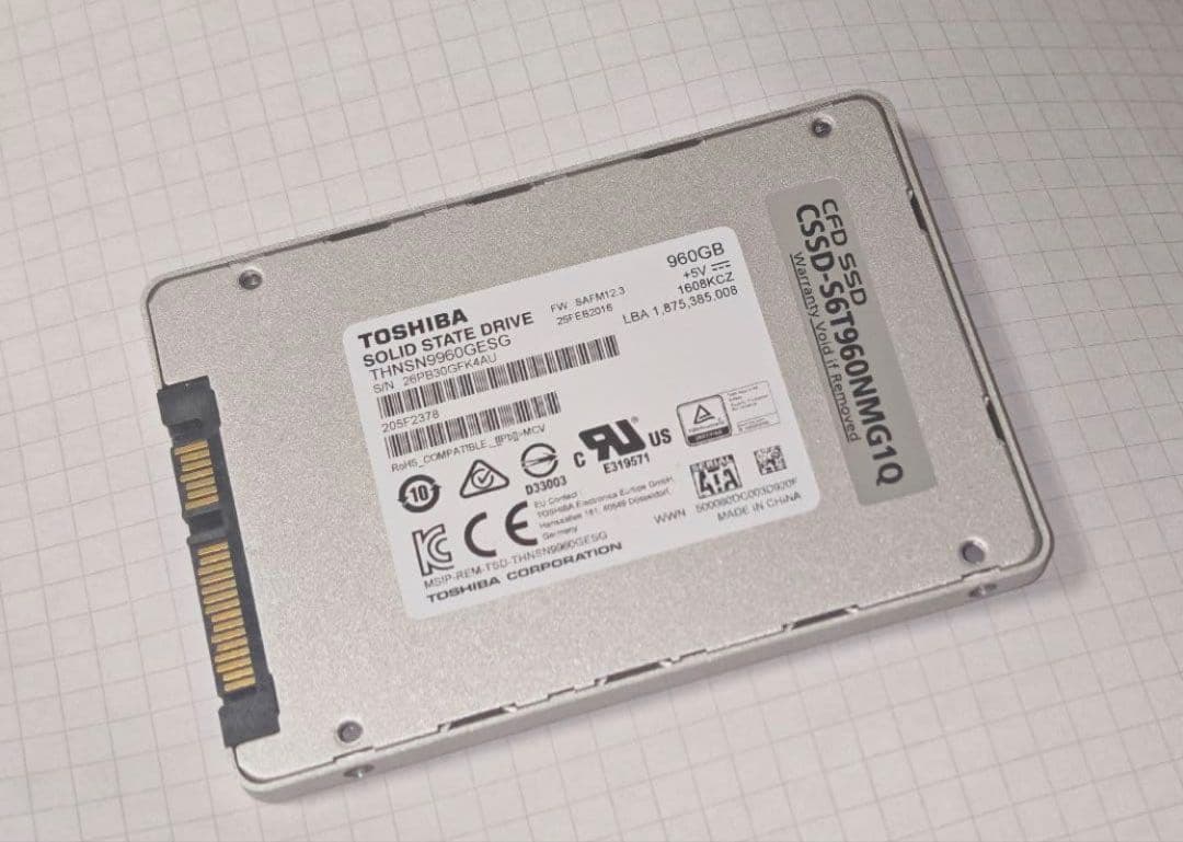 内蔵型SSD TOSHIBA 960GB SATA SSD
