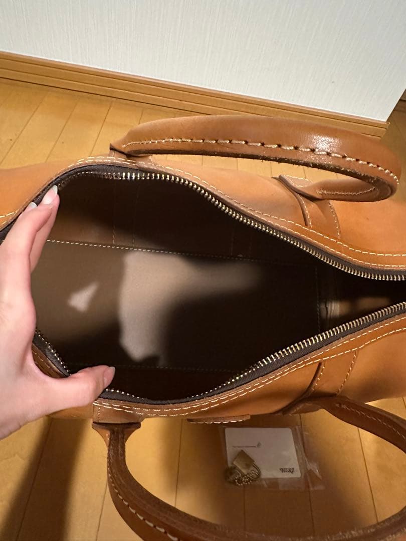 HERZファスナータイプ　ボストンバッグ　キャメル　Sサイズ