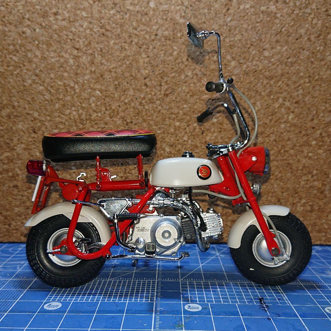 １/１０エブロ完成品