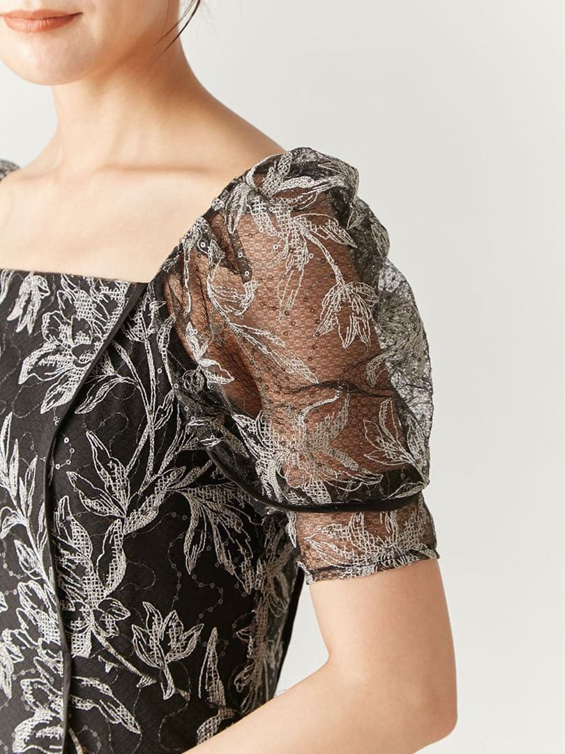 【FRAY I.D】新品タグ付き / M / カーブパネルエンブロイダリードレス