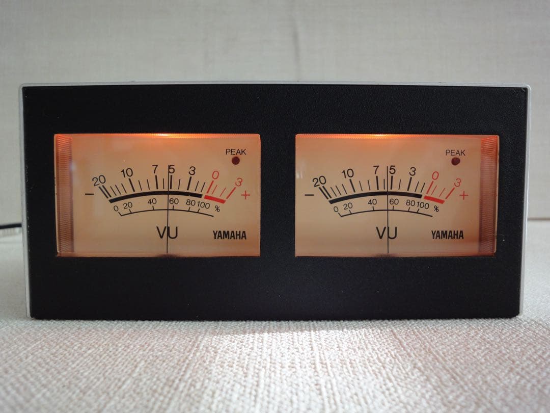 自作ステレオVUメーター215号機（YAMAHAピーク表示付）