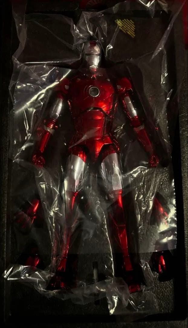 ホットトイズ　アイアンマン・マーク3（レッド＆シルバー・クロムカラー）中古美品