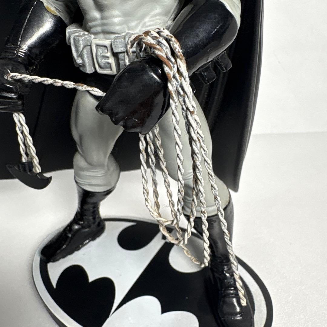 dcコレクタブルズ　バットマン　フランクミラー　ブラック＆ホワイト　スタチュー