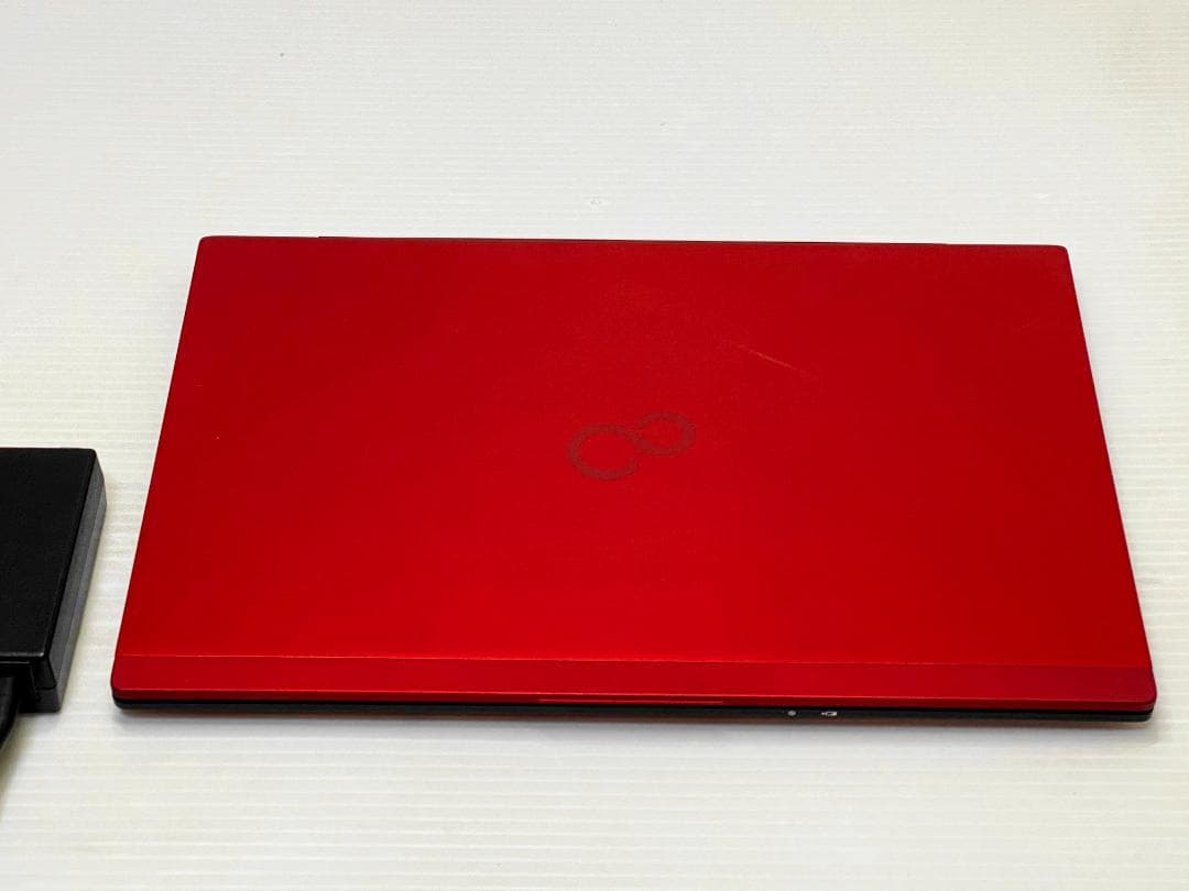 あ*ん様 ガーネットレッド 第10世代Core i5 LIFEBOOK U931
