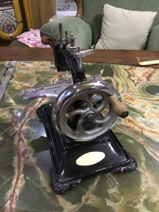 レア　アンティークミシン　毛糸ミシン❓