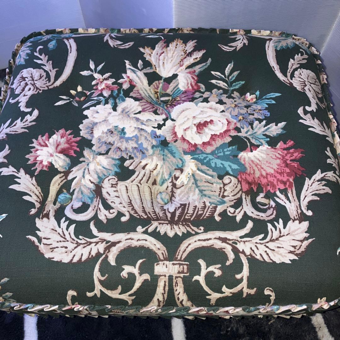 カリモク　オットマン　コロニアル